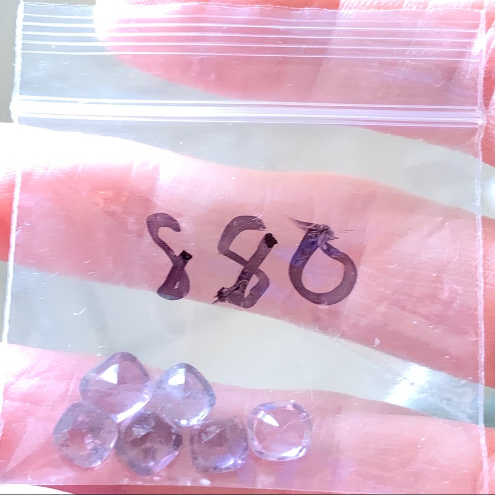 Natural Pastel Pink Spinel: Lot of 5 Cushion Cut Gemstones - Picture 12 of 15